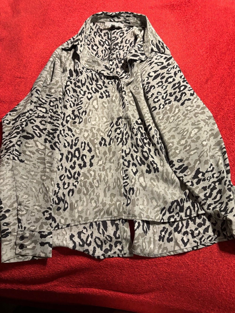 Marled R C Gray & Black Leopard Print Button up Shirt size XL